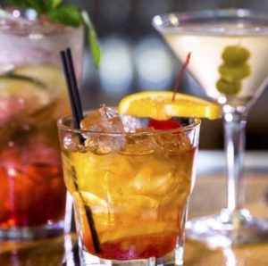 West 67 Lounge & Grill