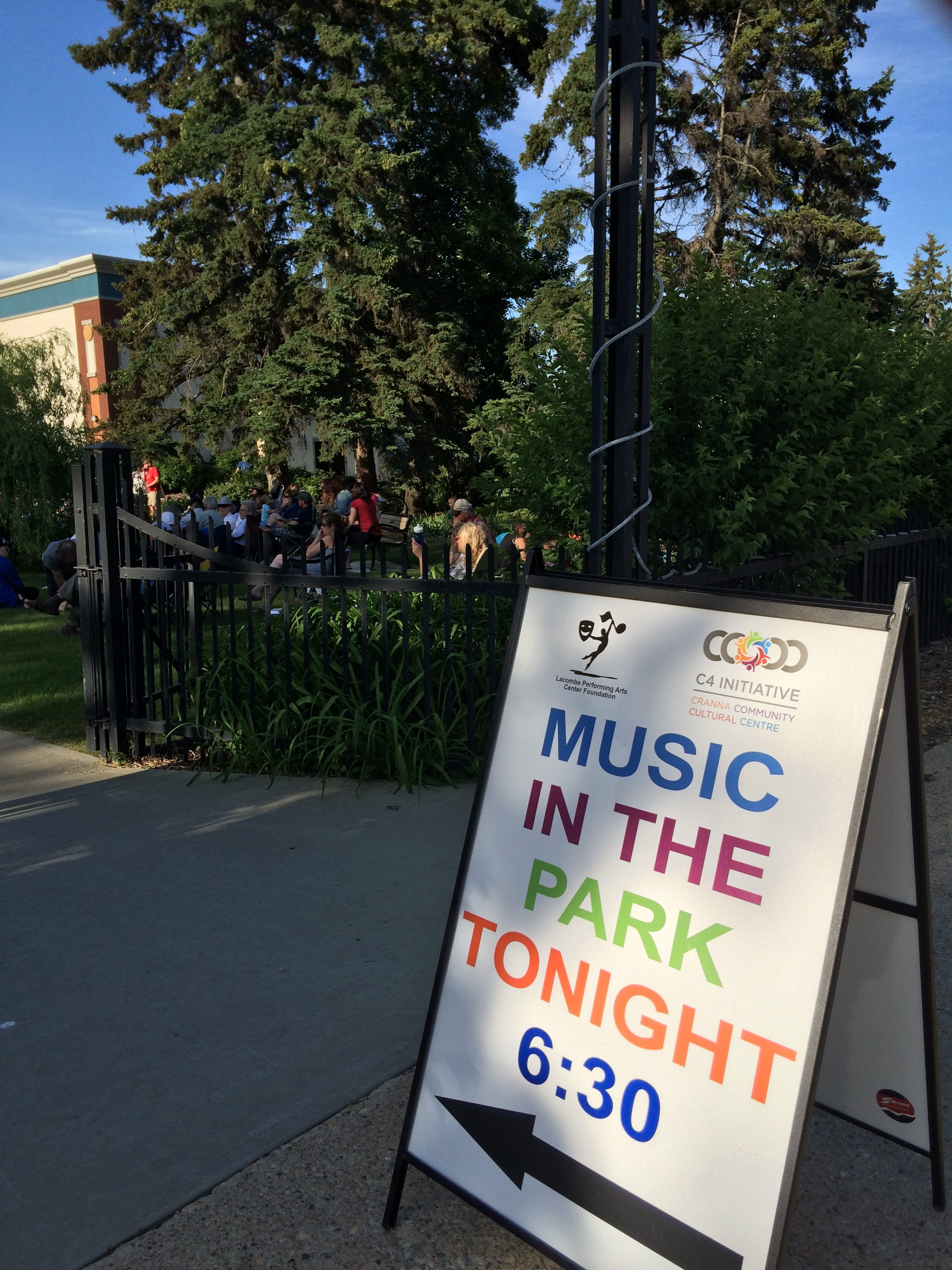 Music in the Park & Lacombe Market